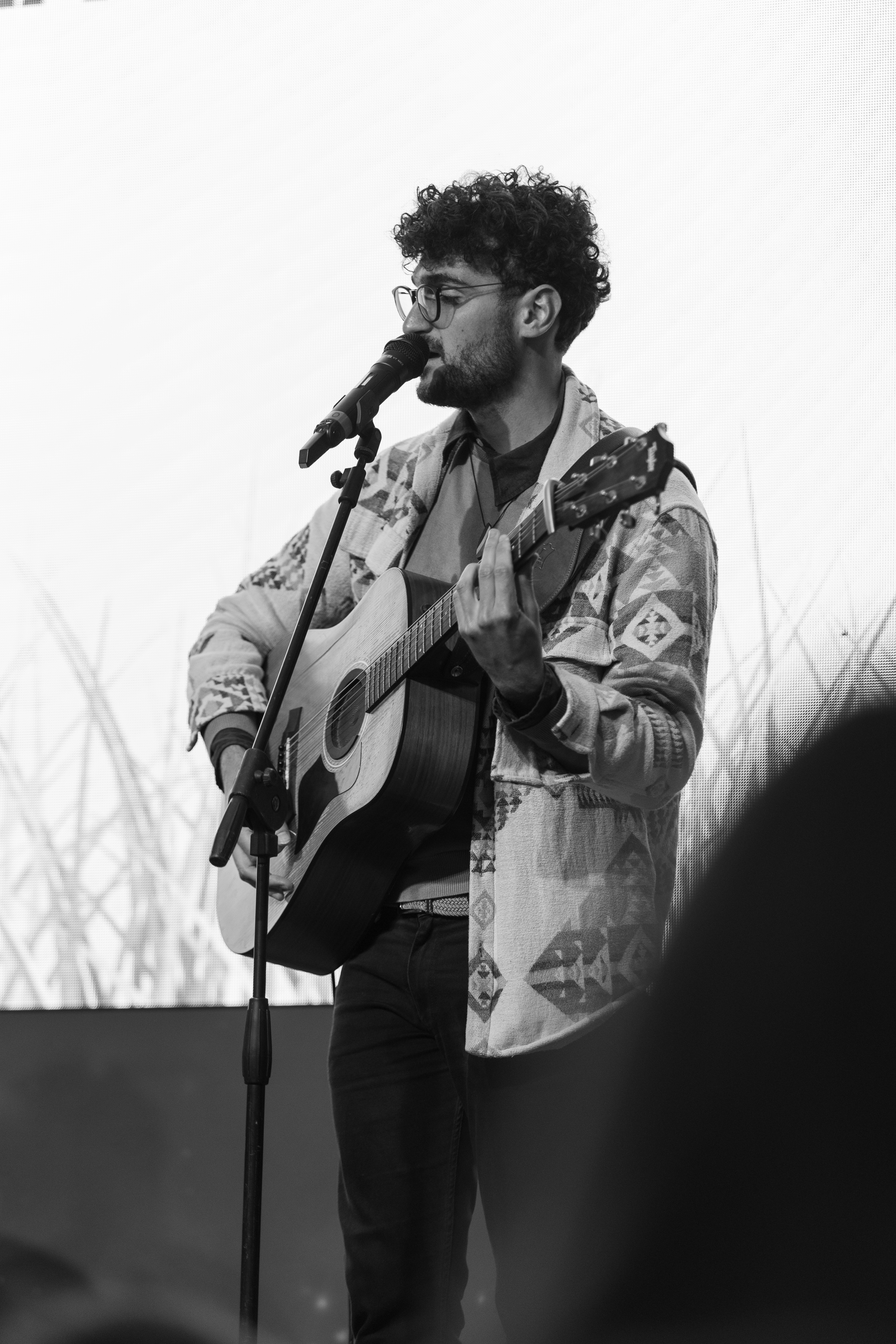 Claudio Cirillo, cantautore e docente, in concerto
